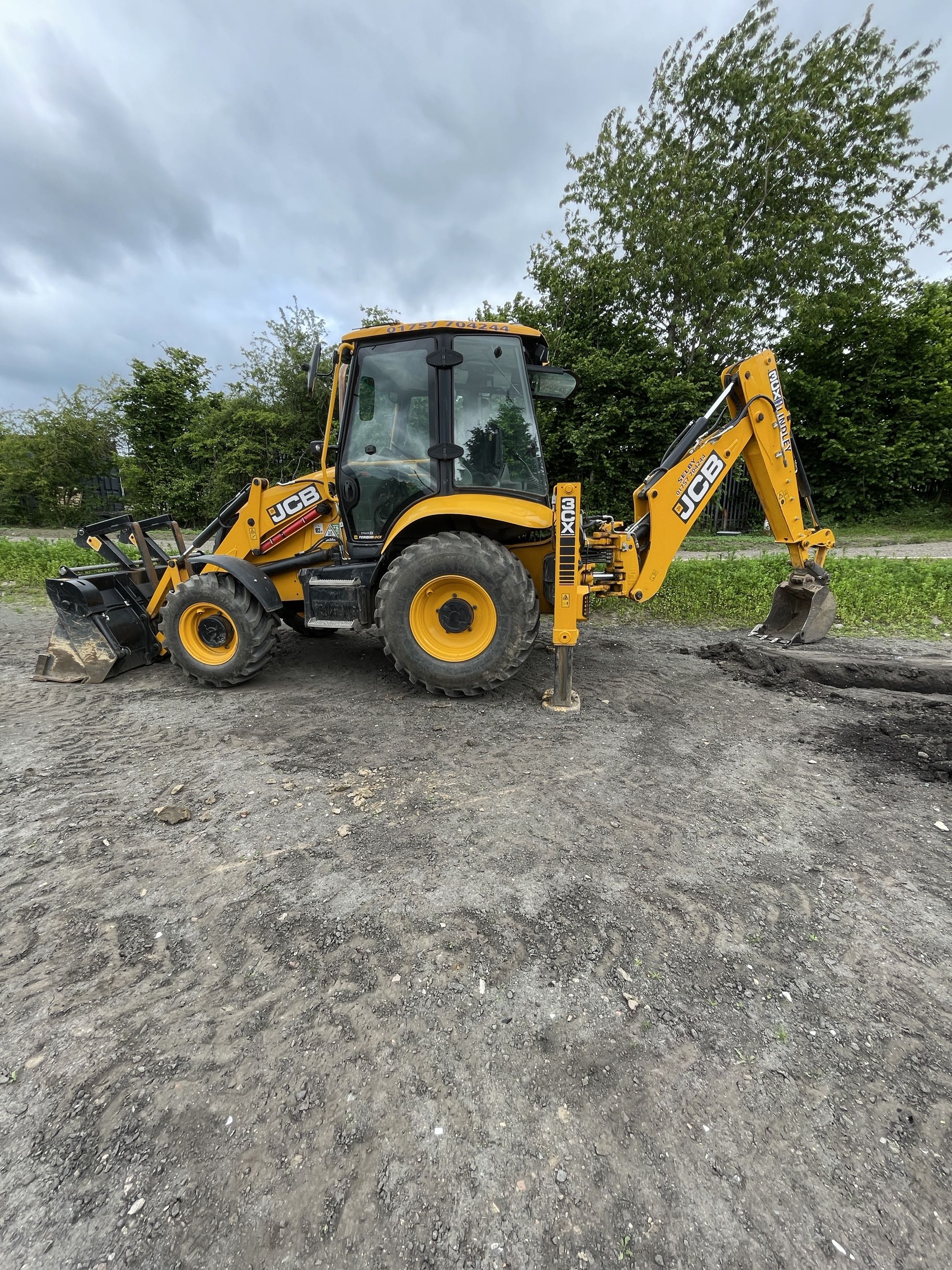 JCB machine profile on active site